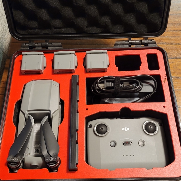 DJI MAVIC AIR 2 FLY COMBO - Picture 2 of 9